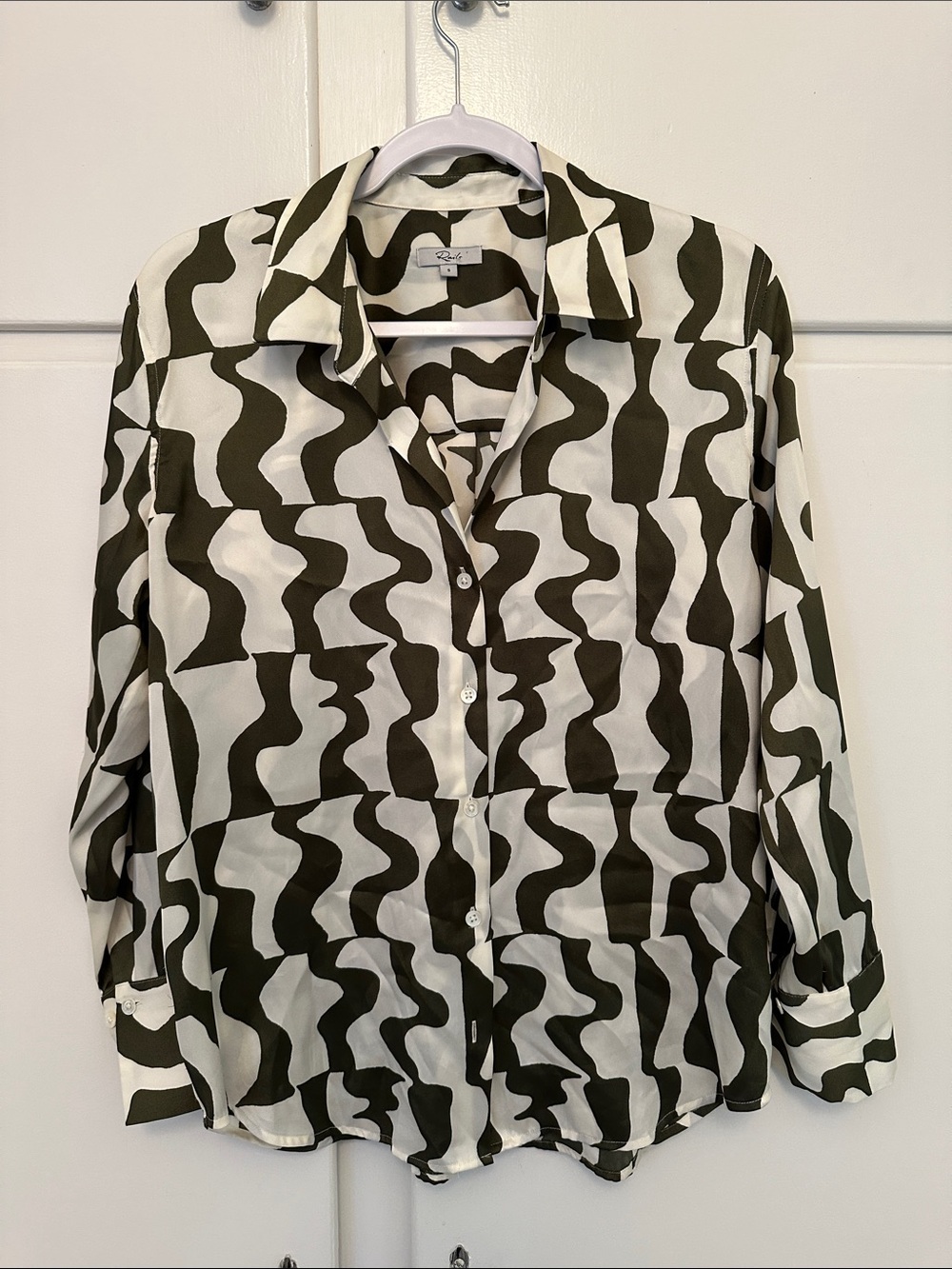 NEW Rails Grey and White Retro Print Button Down Blouse Top